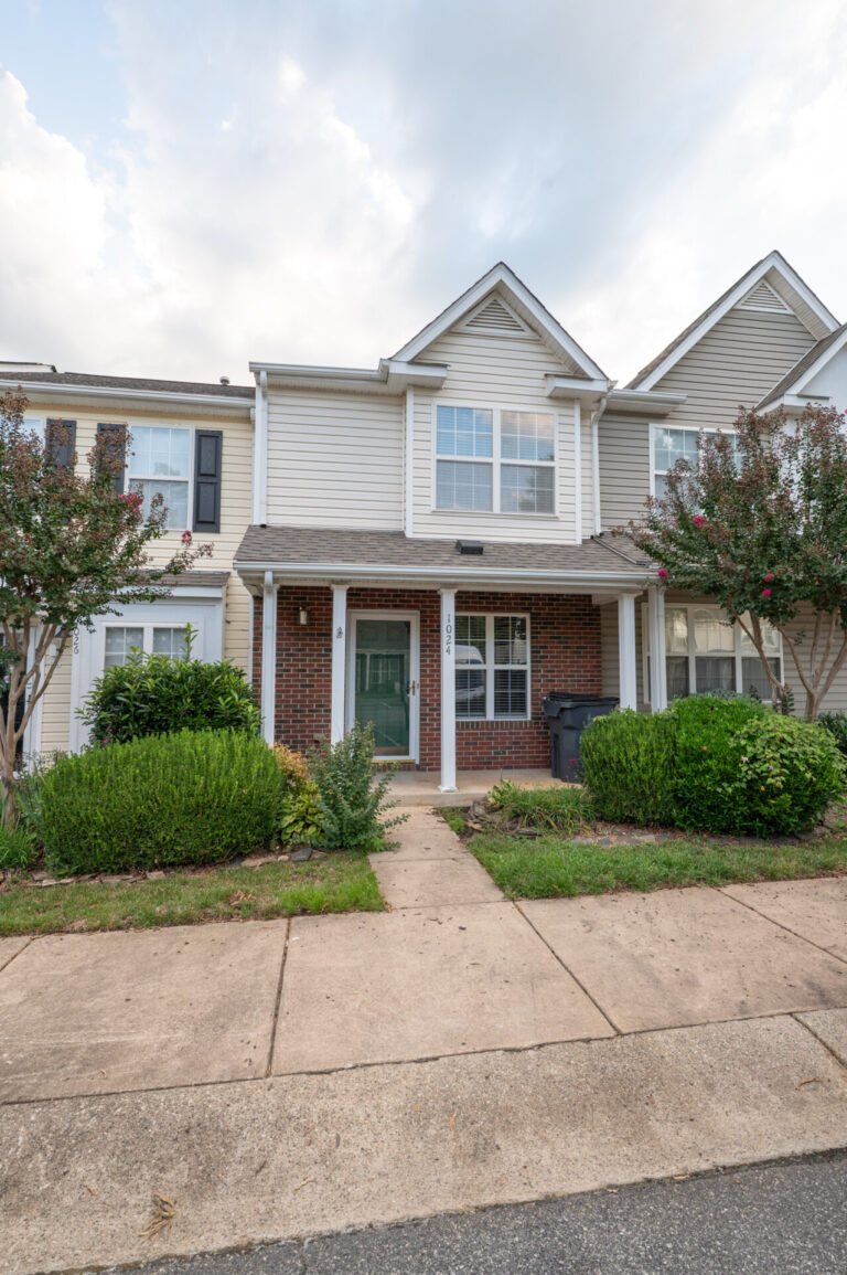 1024 Oak Blossom Way